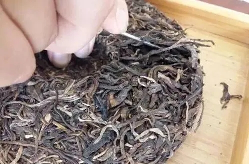 已經(jīng)打開(kāi)的普洱茶餅應(yīng)如何更好地存放，短期和長(zhǎng)期的方法都教給你?