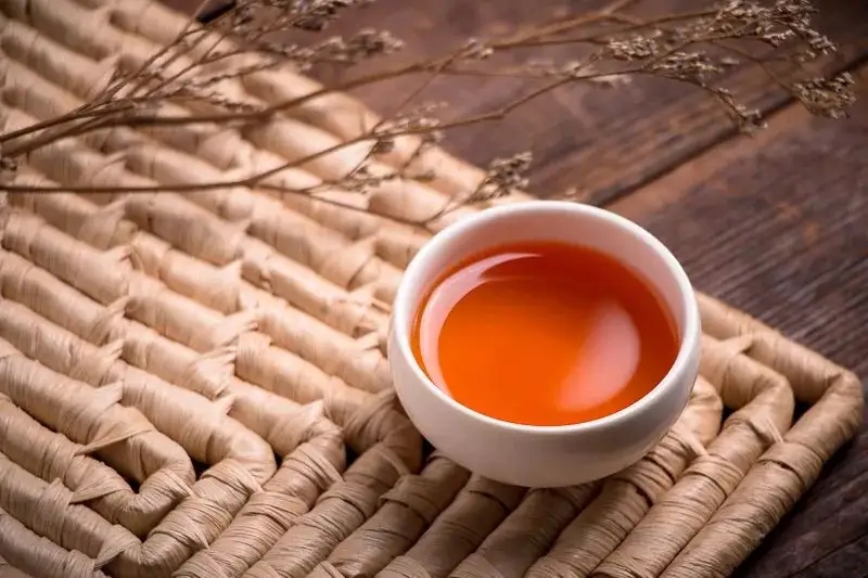 喝普洱茶時的“舌底鳴泉”是什么體驗？