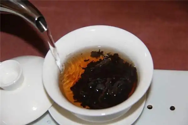 為什么你泡的熟茶，湯色像醬油？