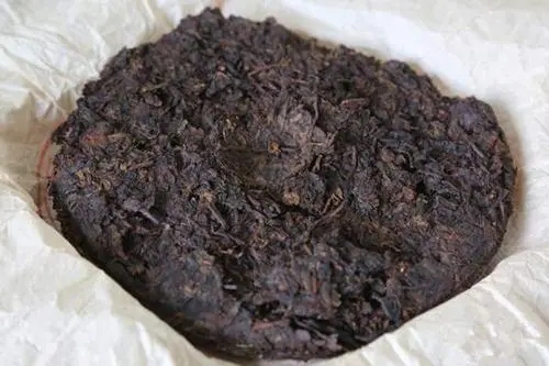 普洱熟茶茶湯中美麗的“金邊”從何而來？